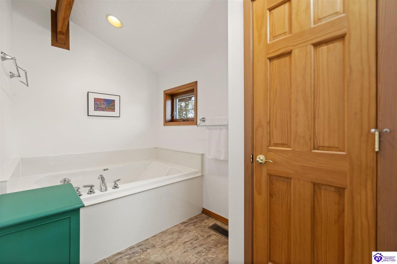 78 Hickory Hills Court