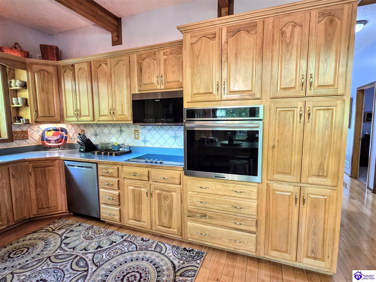 78 Hickory Hills Court