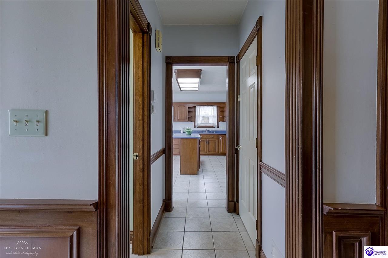 7 Oakwood Court
