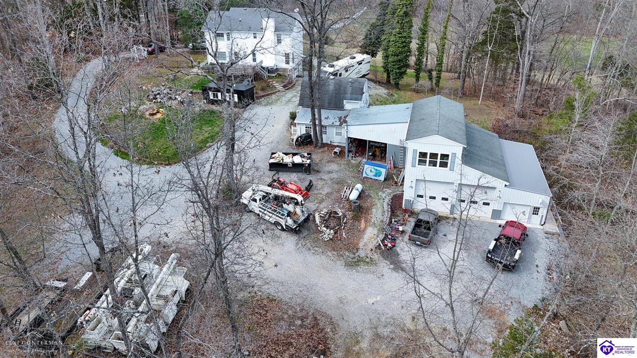 7 Oakwood Court