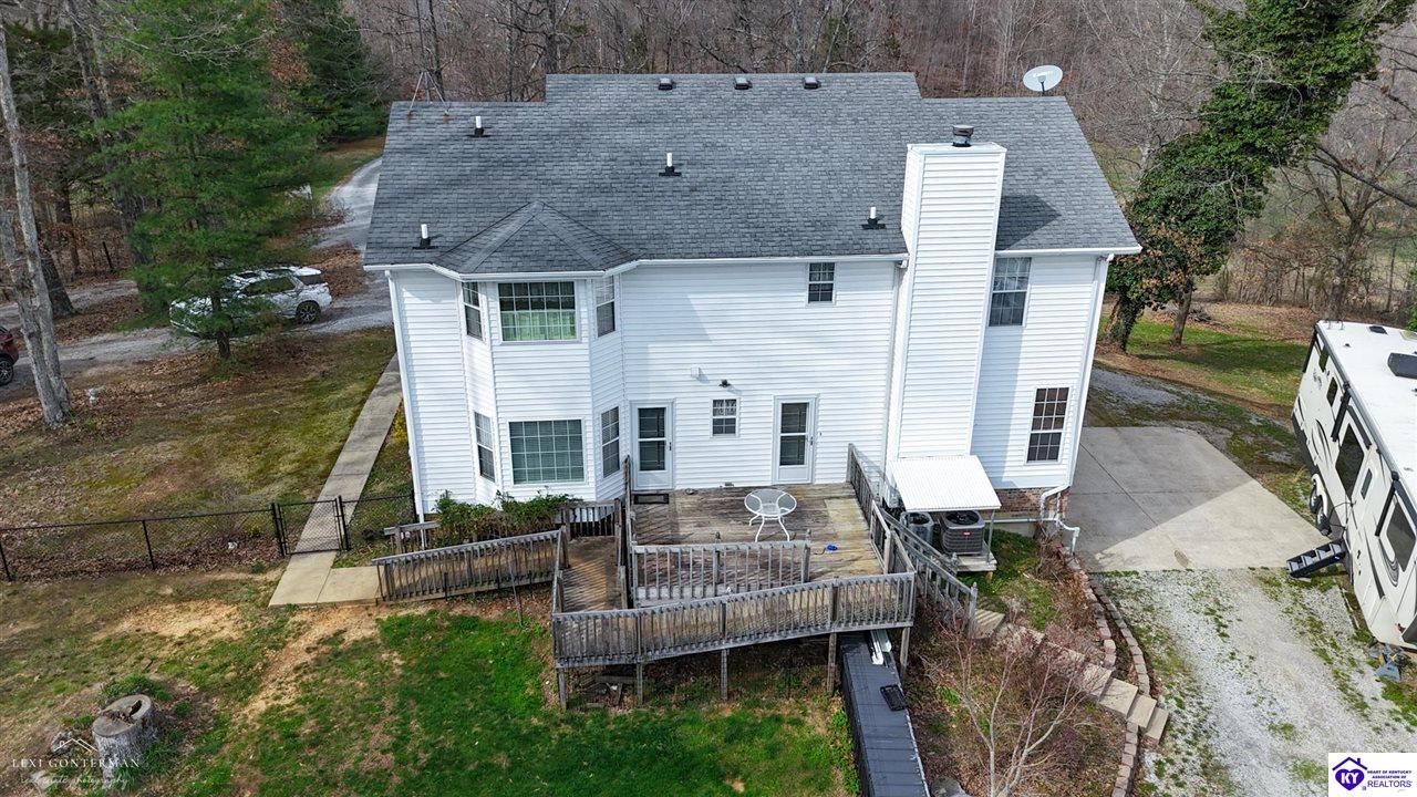 7 Oakwood Court