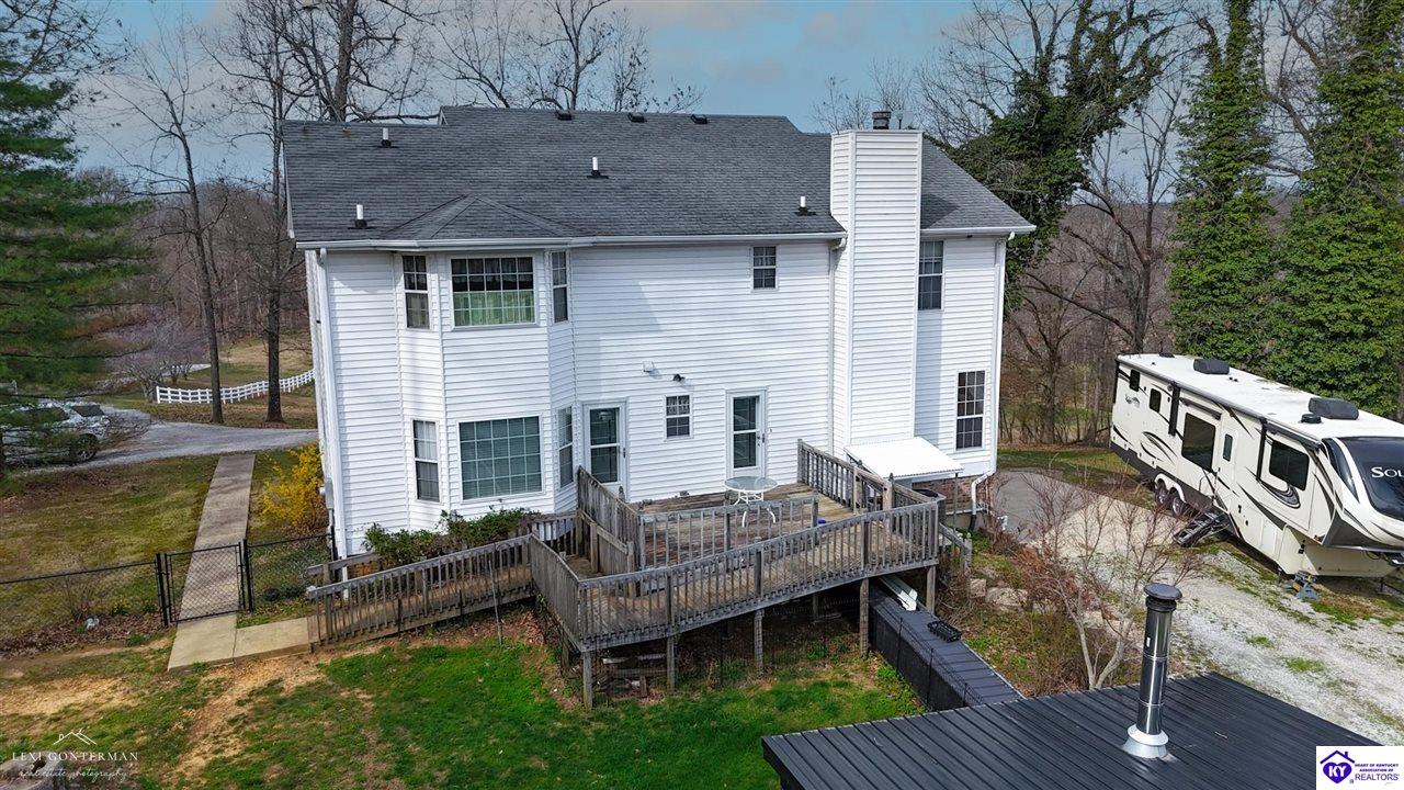 7 Oakwood Court