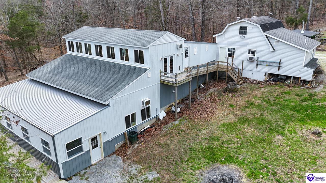 7 Oakwood Court