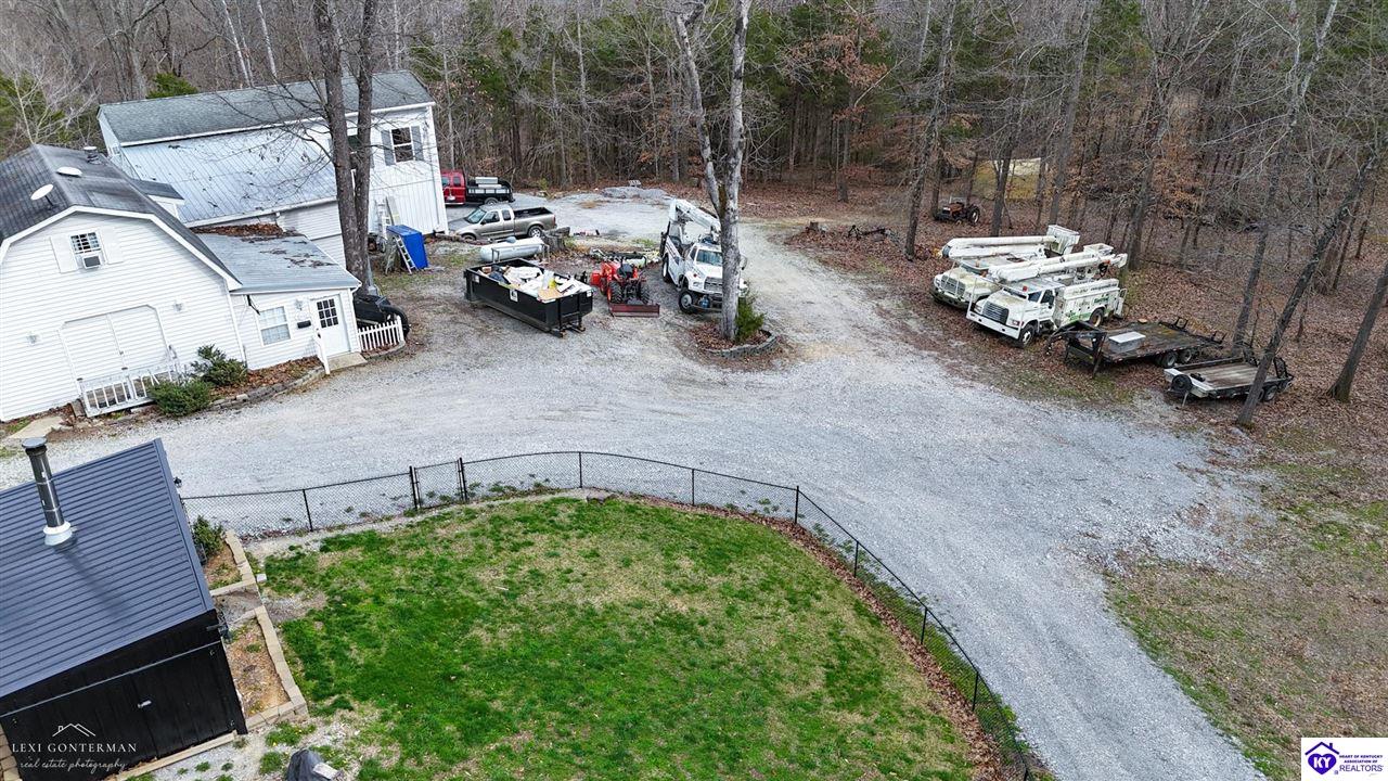 7 Oakwood Court