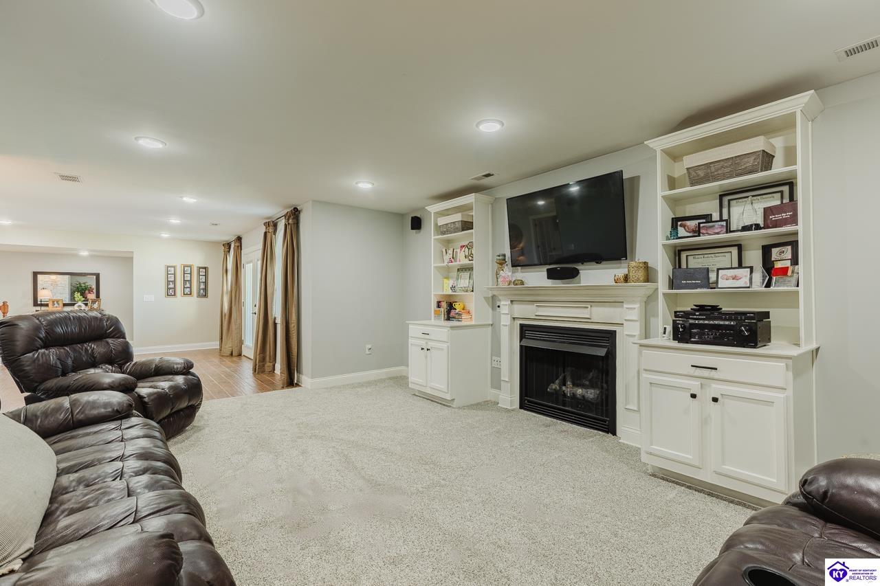 151 Thousand Oaks Drive