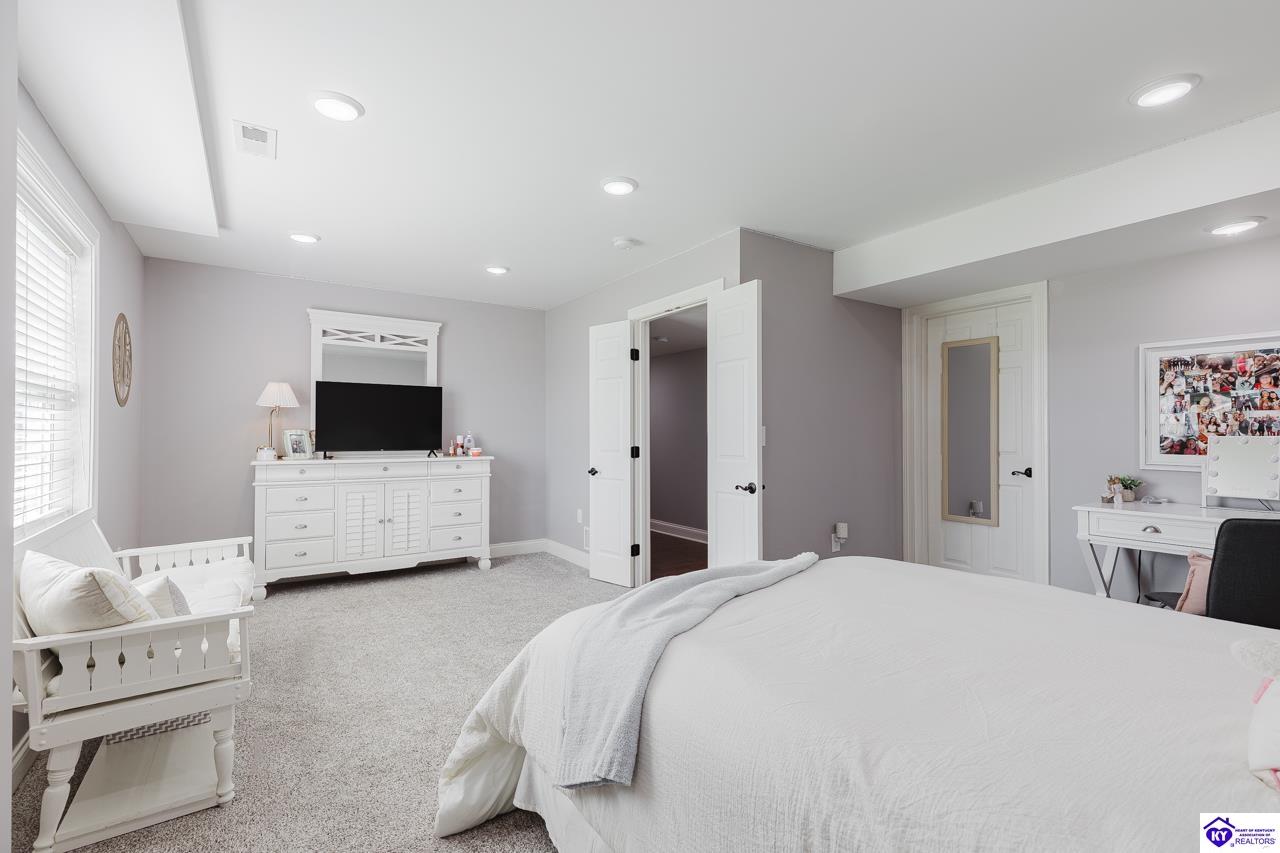 151 Thousand Oaks Drive