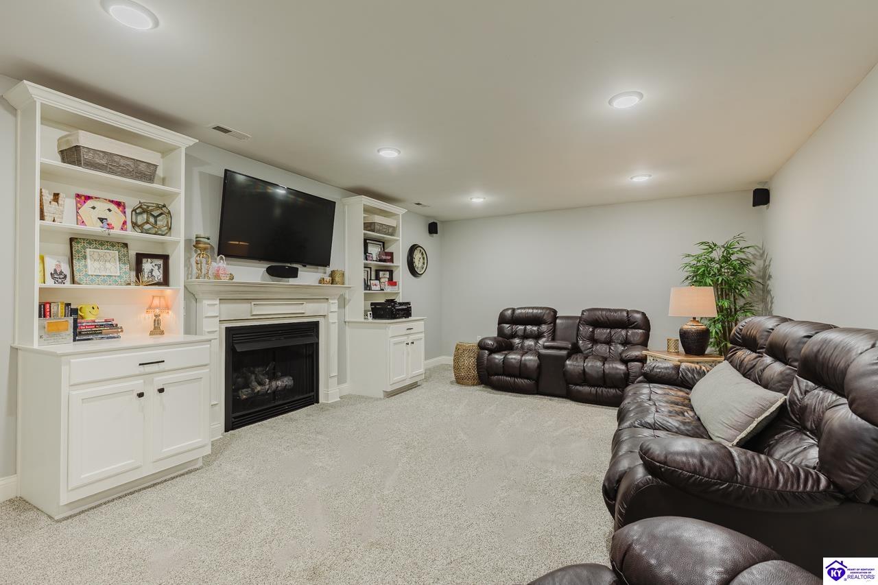 151 Thousand Oaks Drive