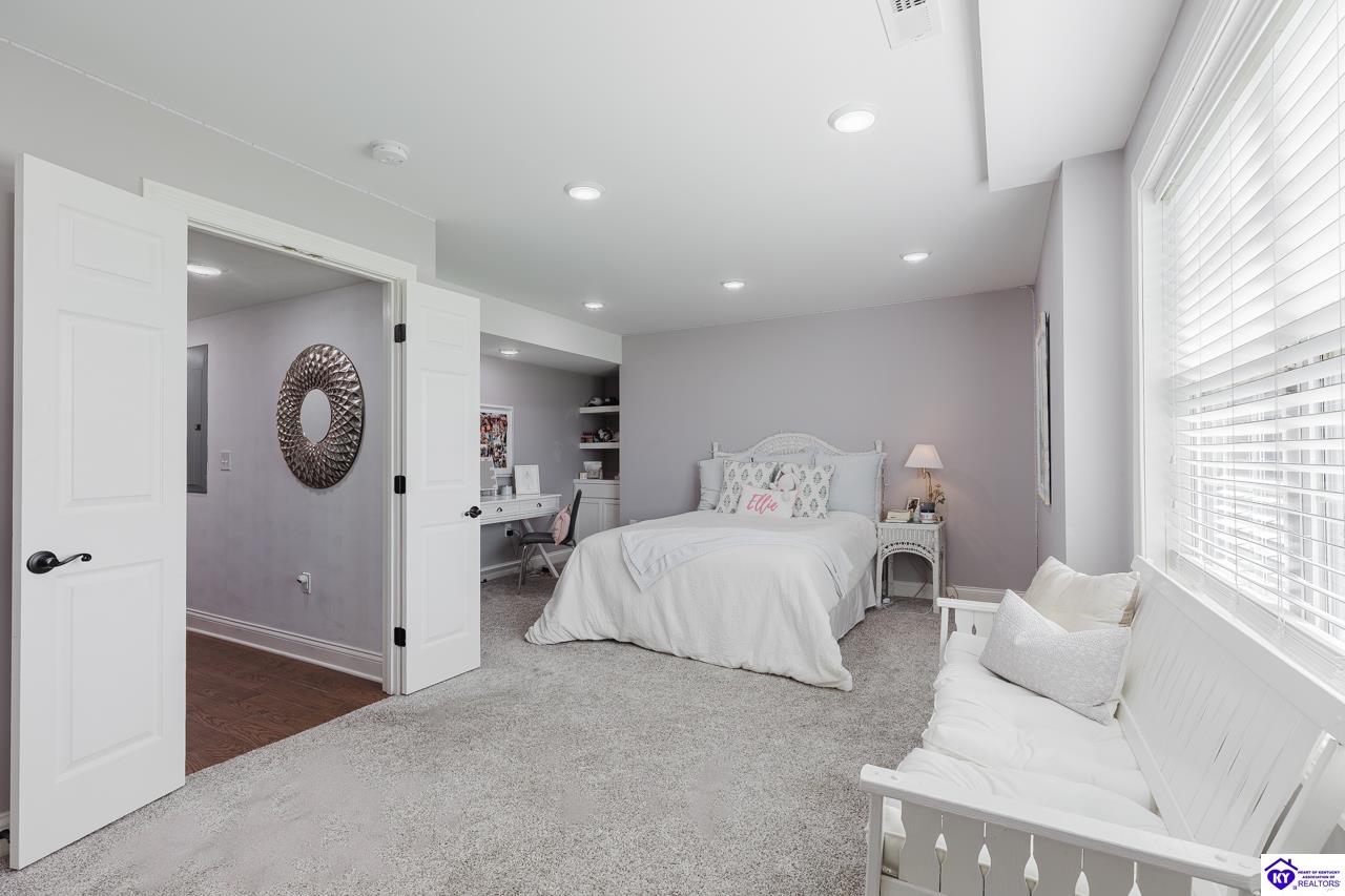 151 Thousand Oaks Drive