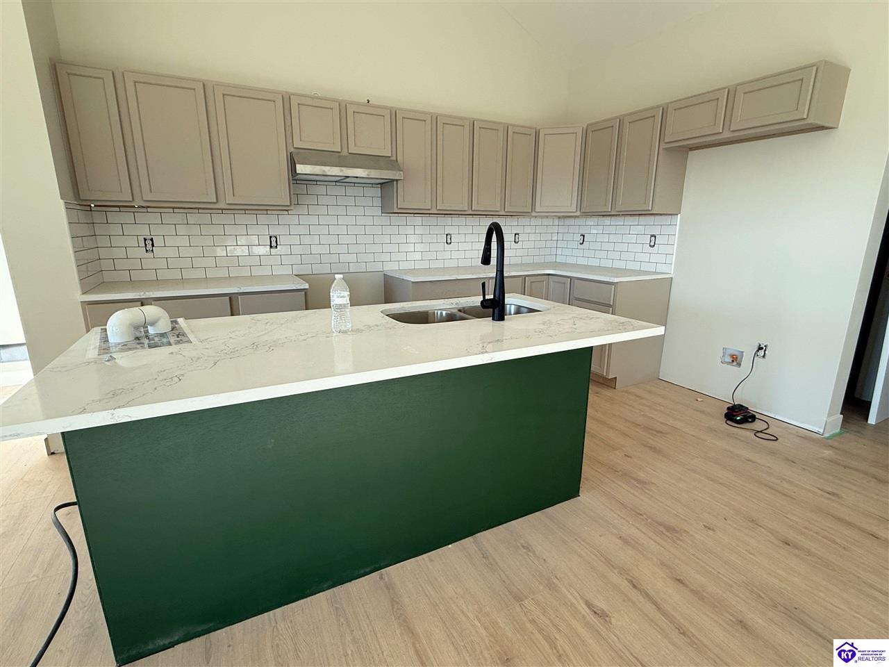 105 Pikes Peak Place