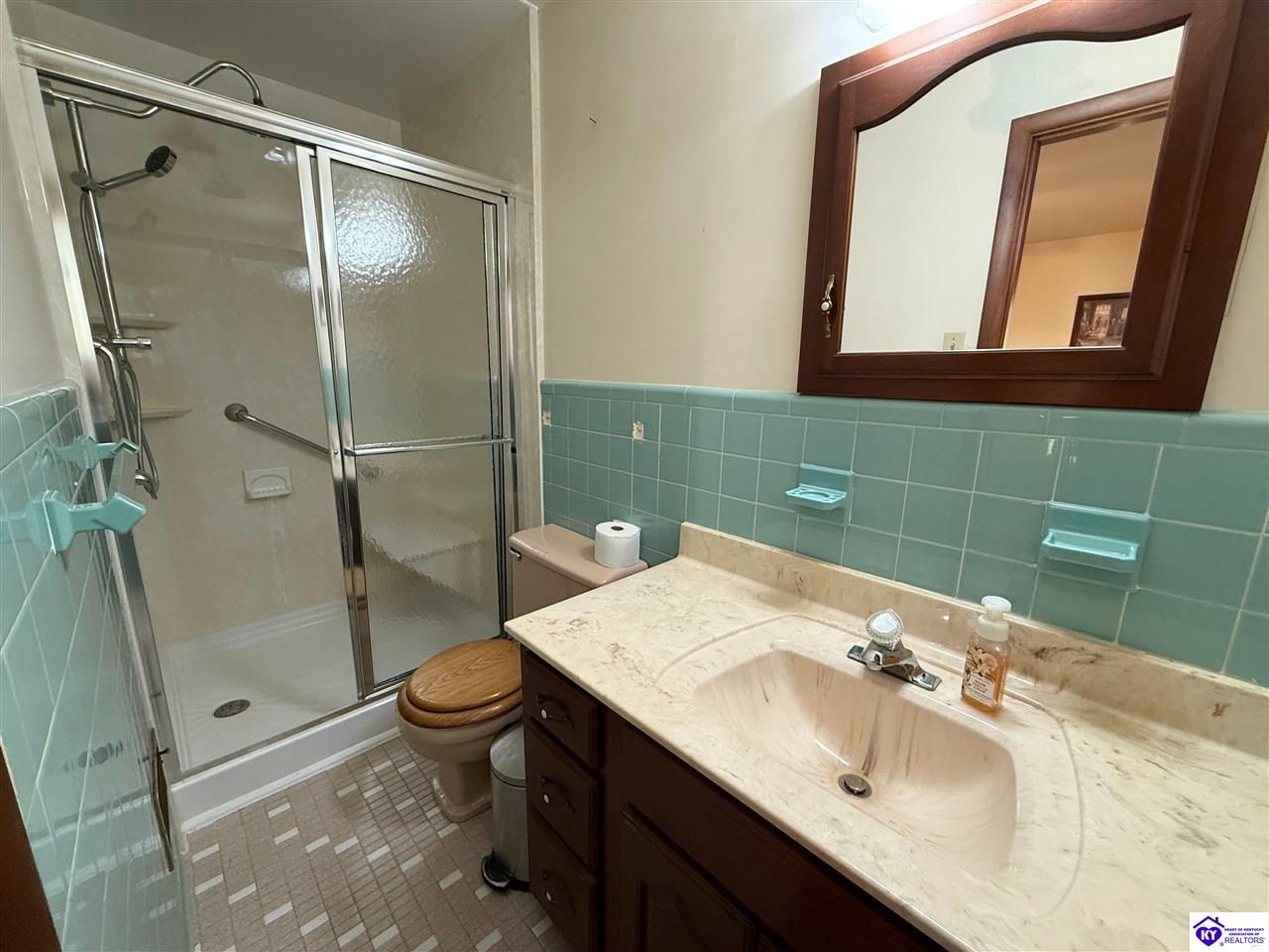 114 N Logsdon Parkway