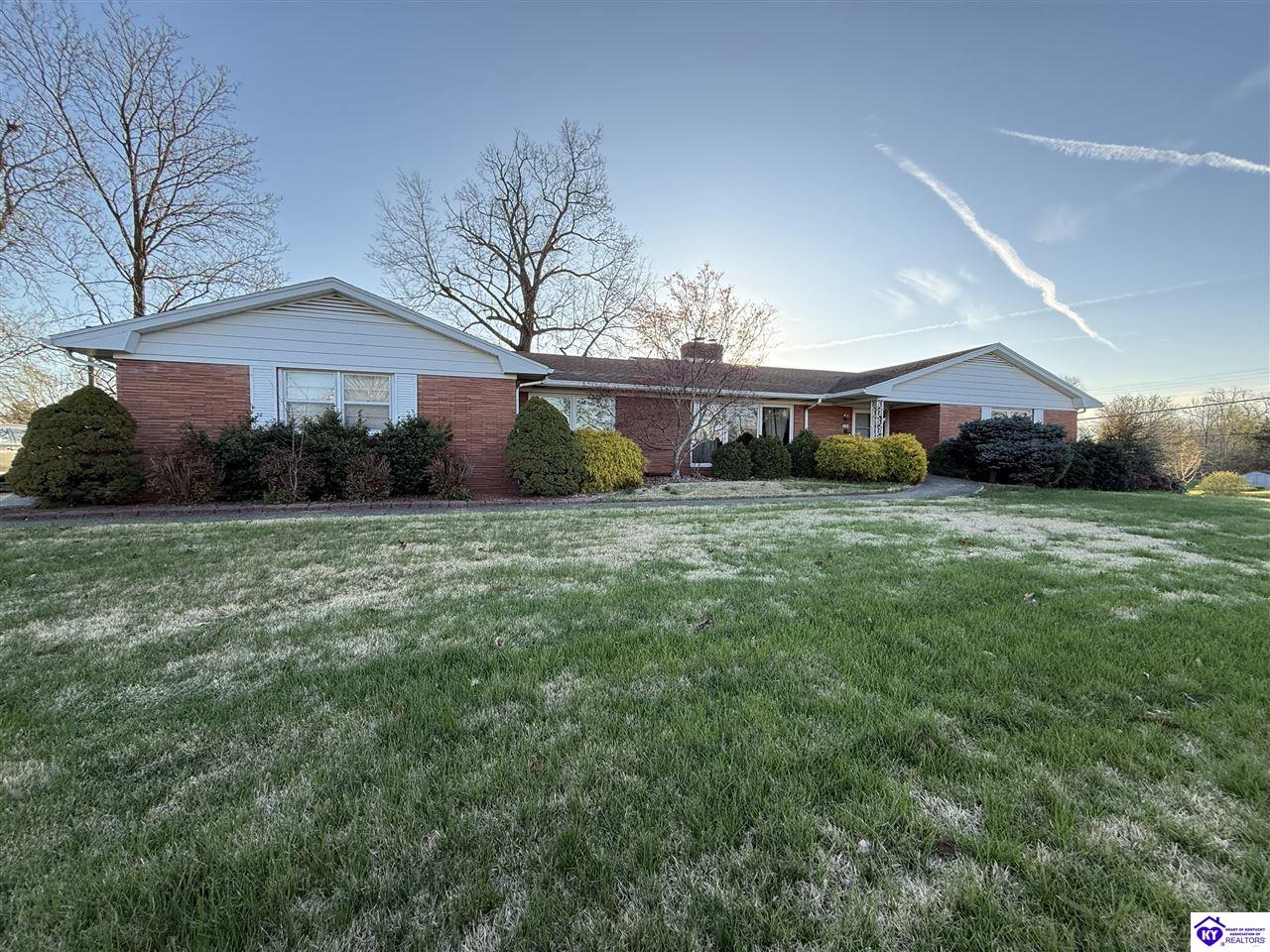 114 N Logsdon Parkway