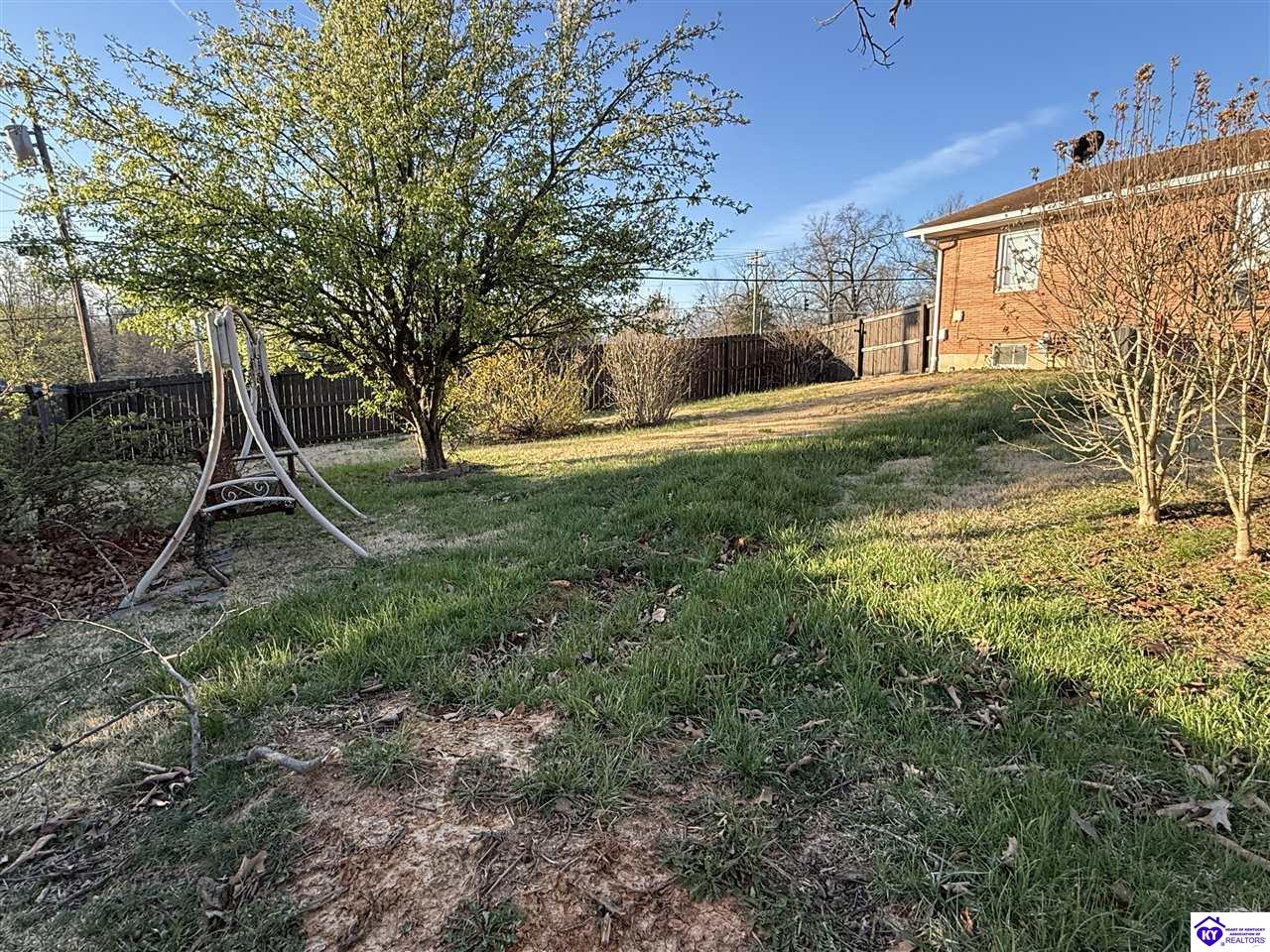 114 N Logsdon Parkway