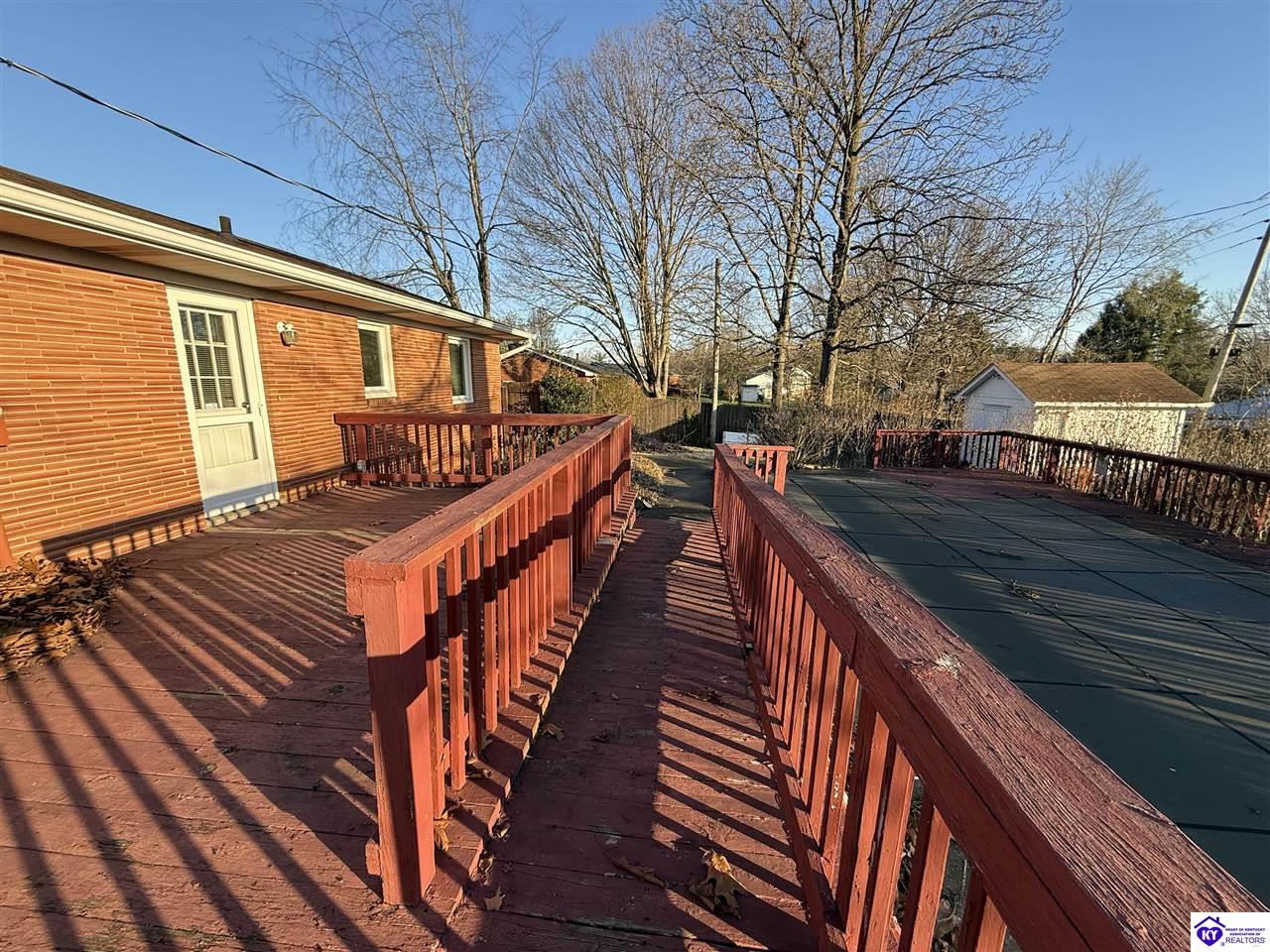 114 N Logsdon Parkway