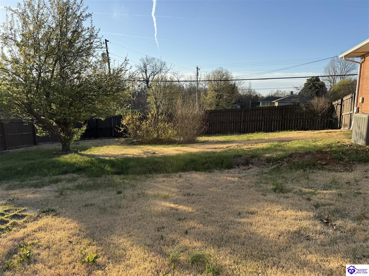 114 N Logsdon Parkway