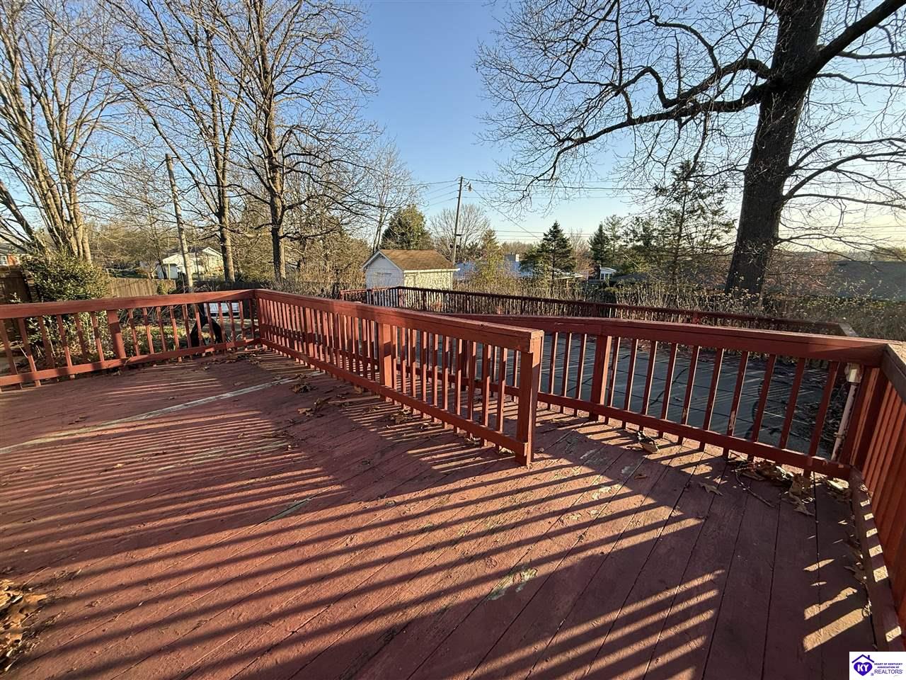 114 N Logsdon Parkway