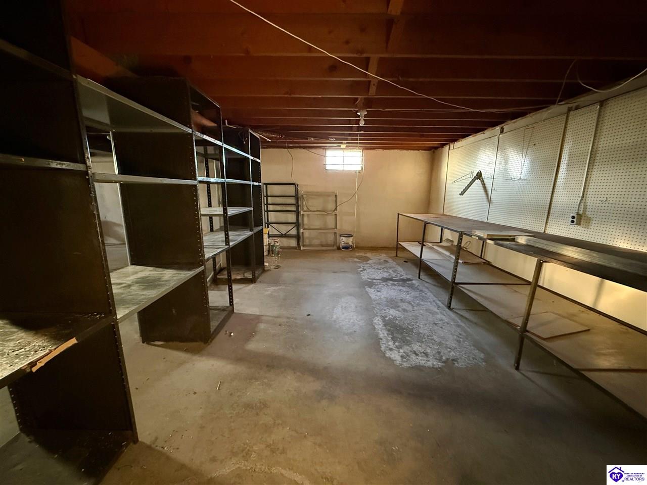 114 N Logsdon Parkway