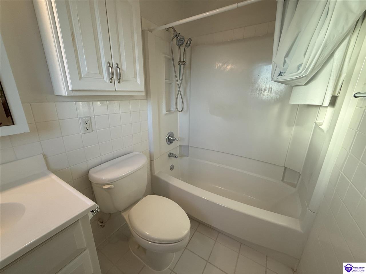 114 N Logsdon Parkway