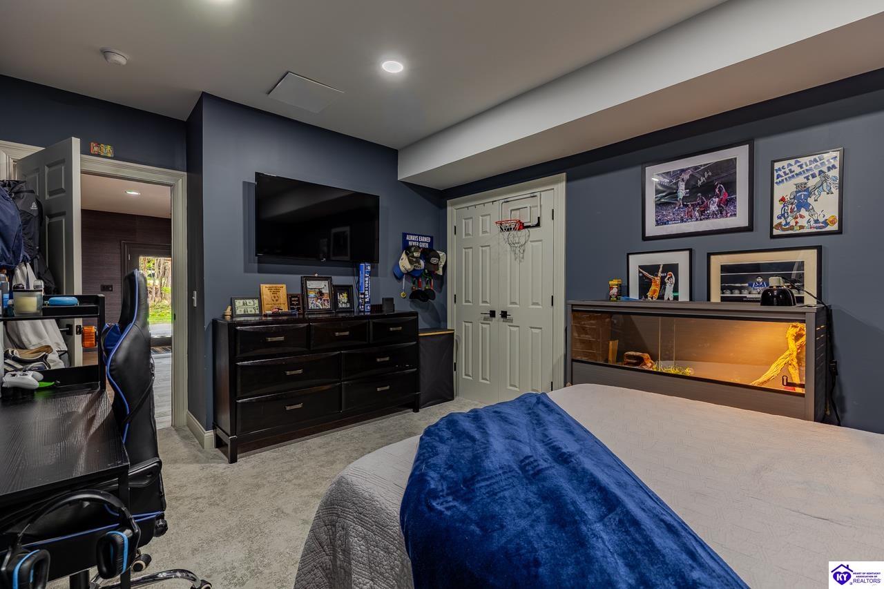 1101 Driftwood Lane