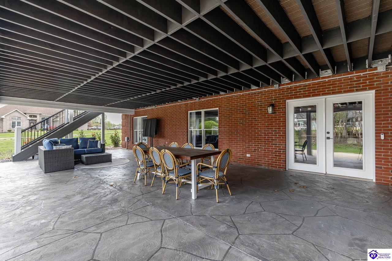 1101 Driftwood Lane