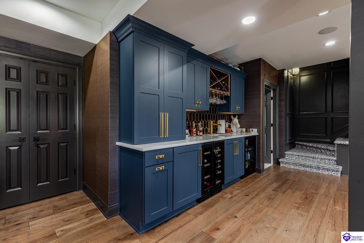 1101 Driftwood Lane