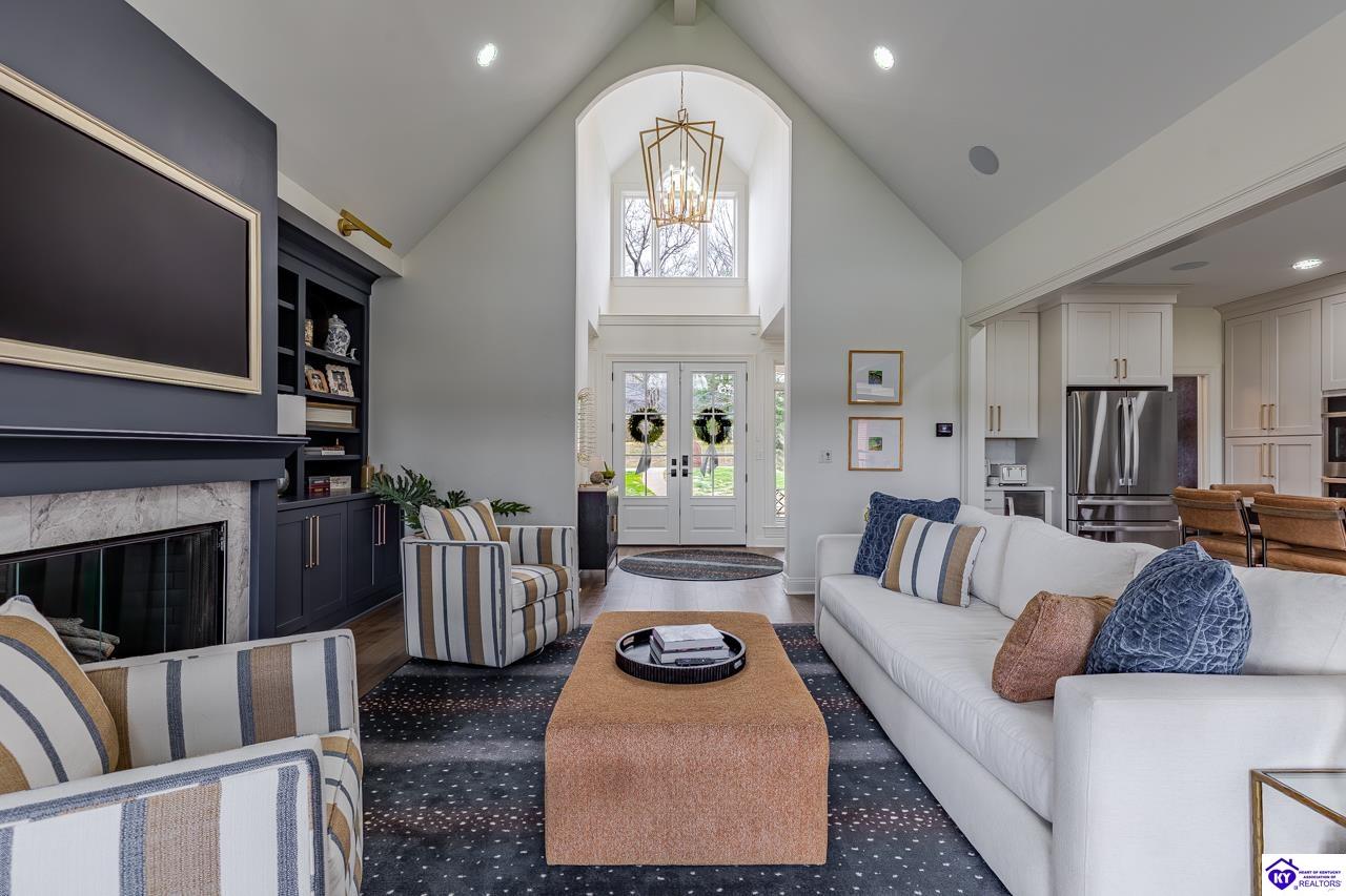 1101 Driftwood Lane