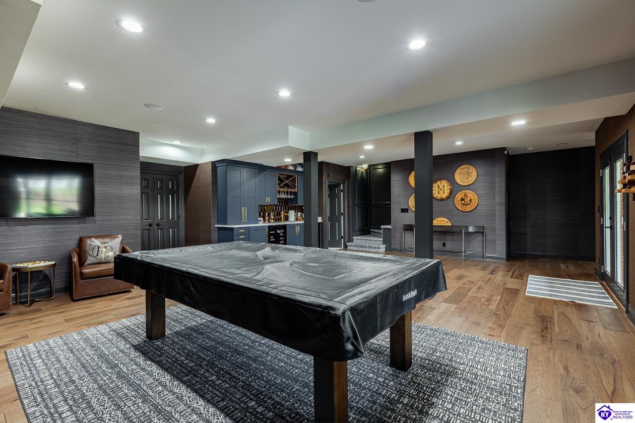 1101 Driftwood Lane