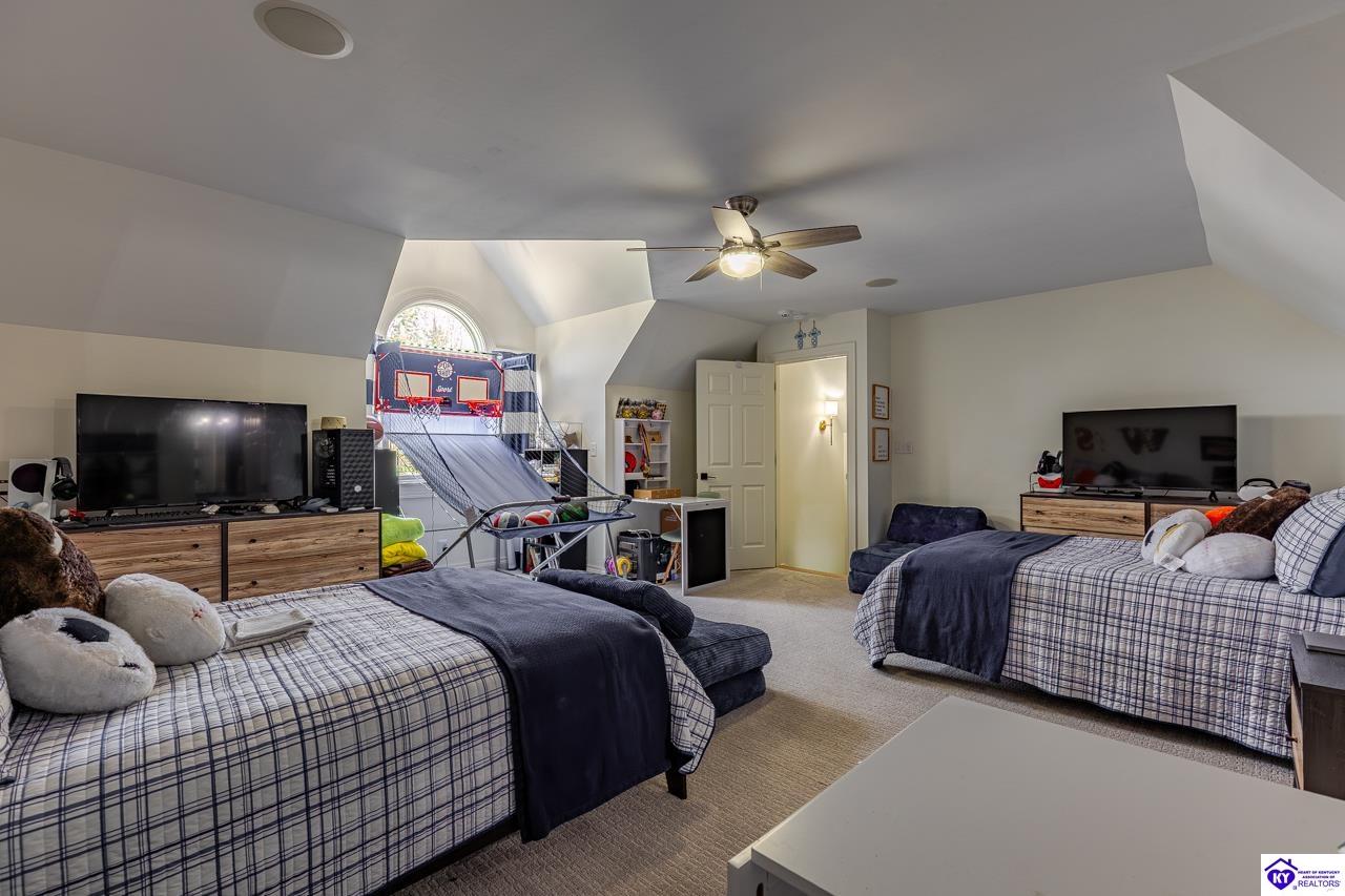 1101 Driftwood Lane