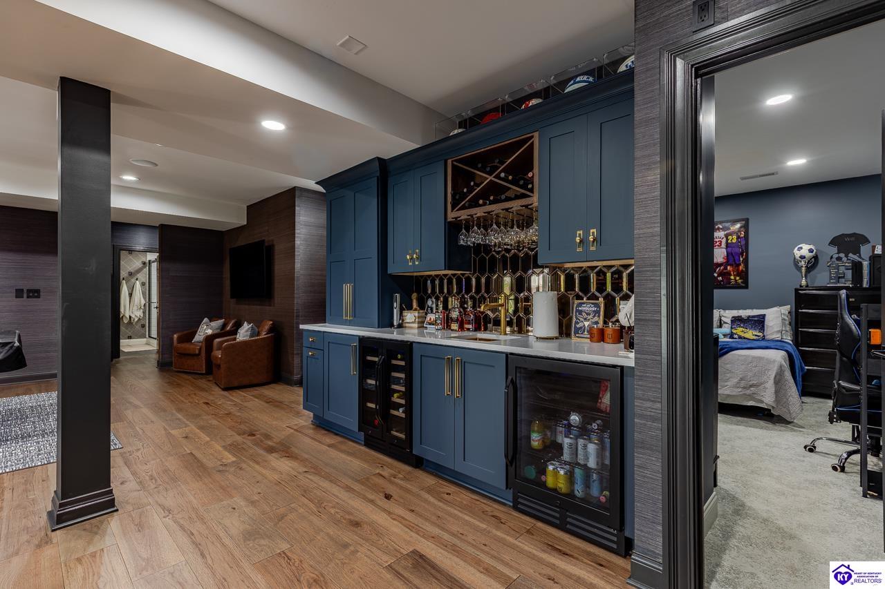 1101 Driftwood Lane