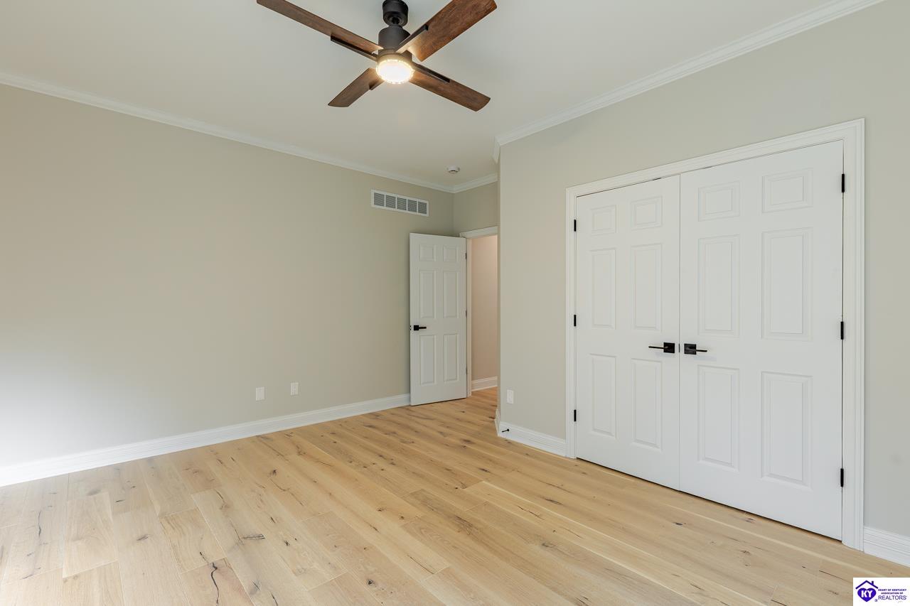 227 Evergreen Garden