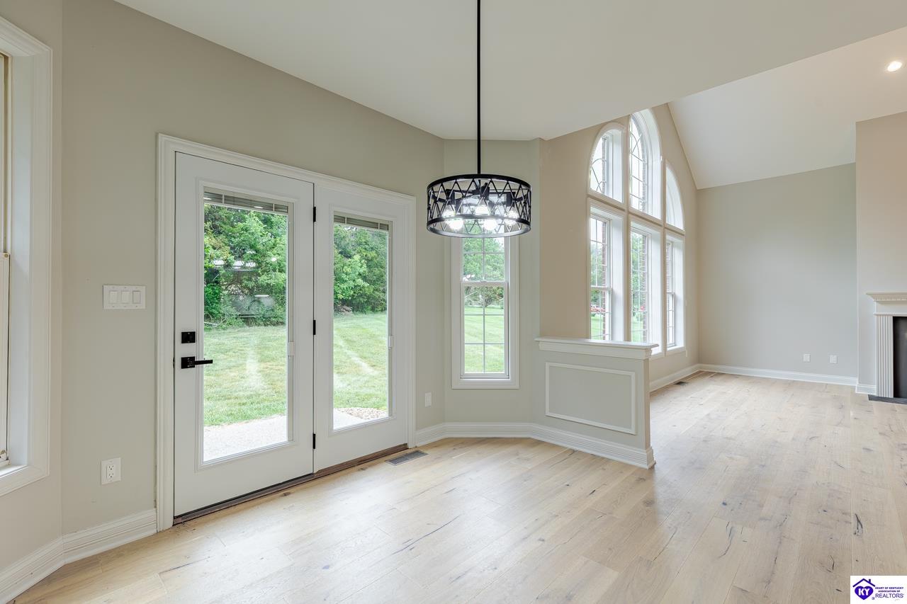 227 Evergreen Garden