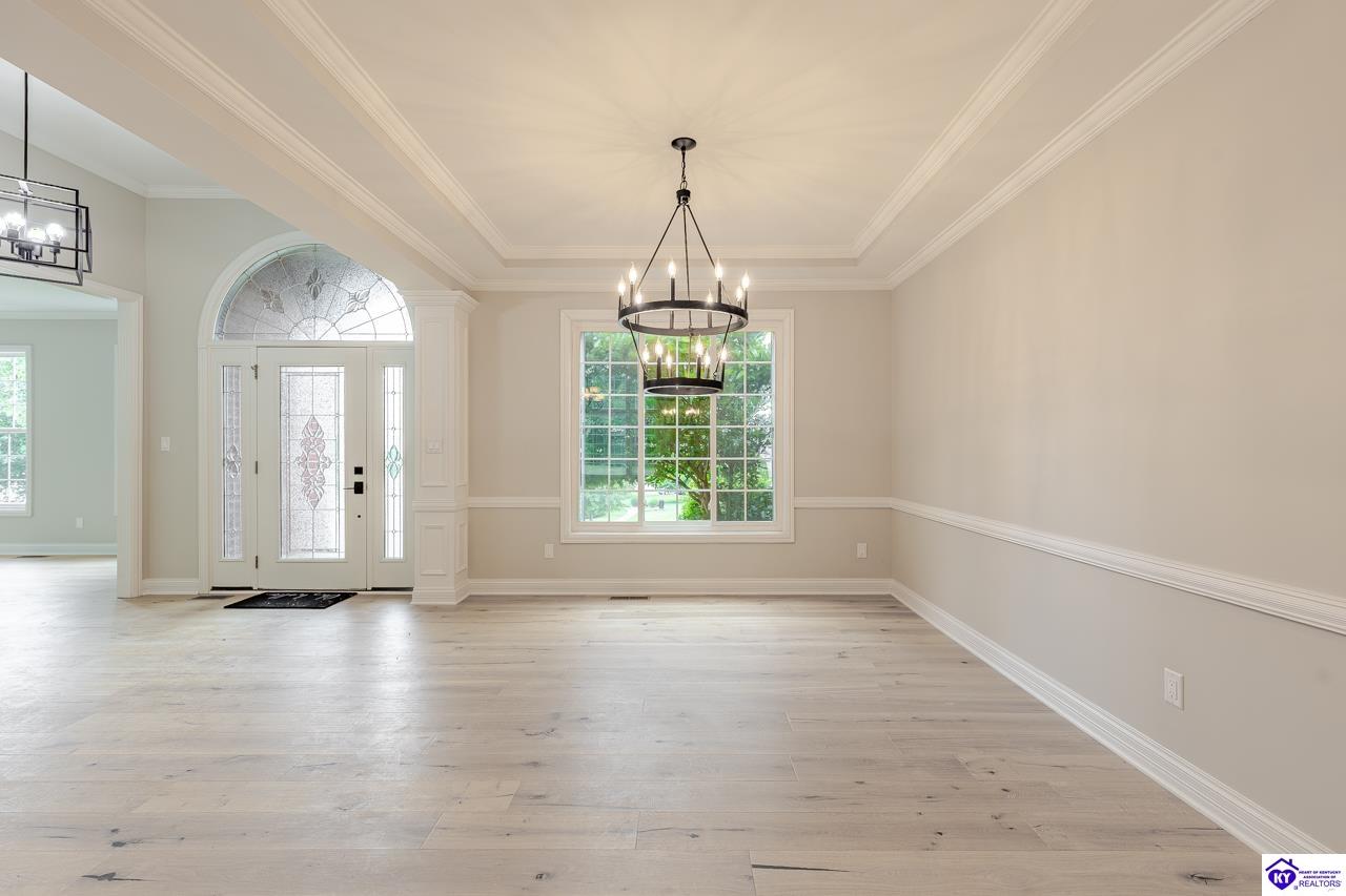 227 Evergreen Garden