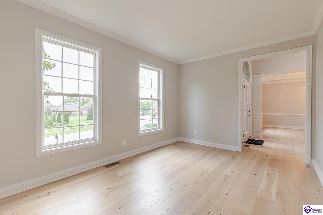 227 Evergreen Garden