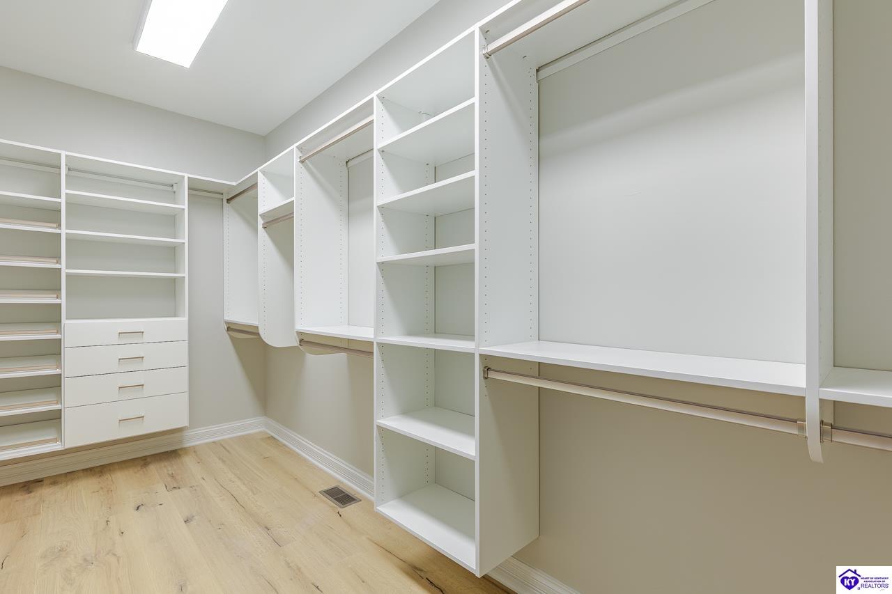 227 Evergreen Garden