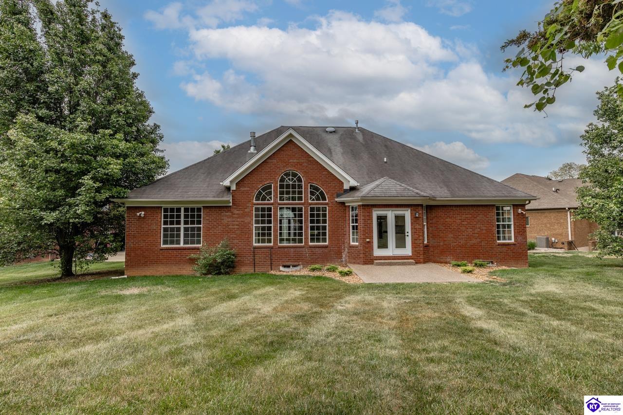 227 Evergreen Garden