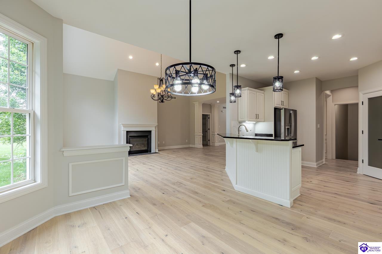 227 Evergreen Garden