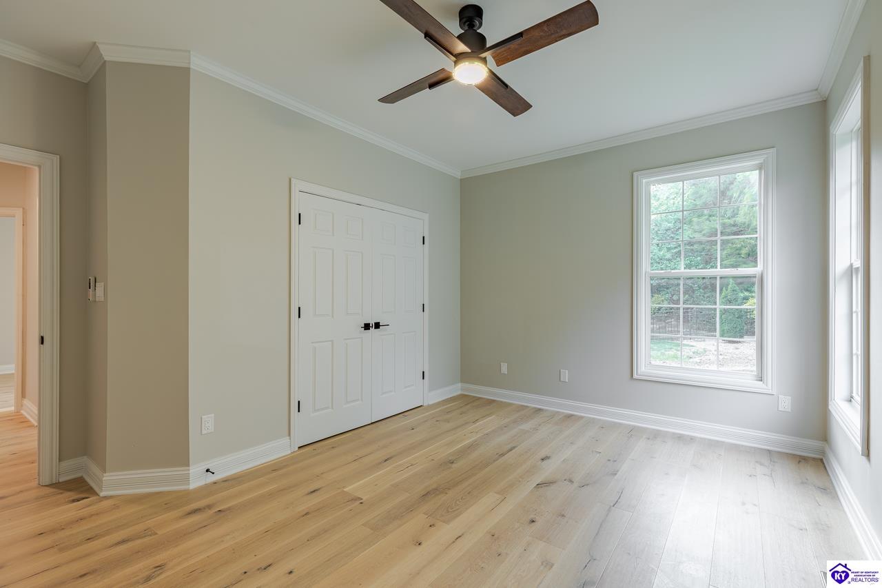 227 Evergreen Garden