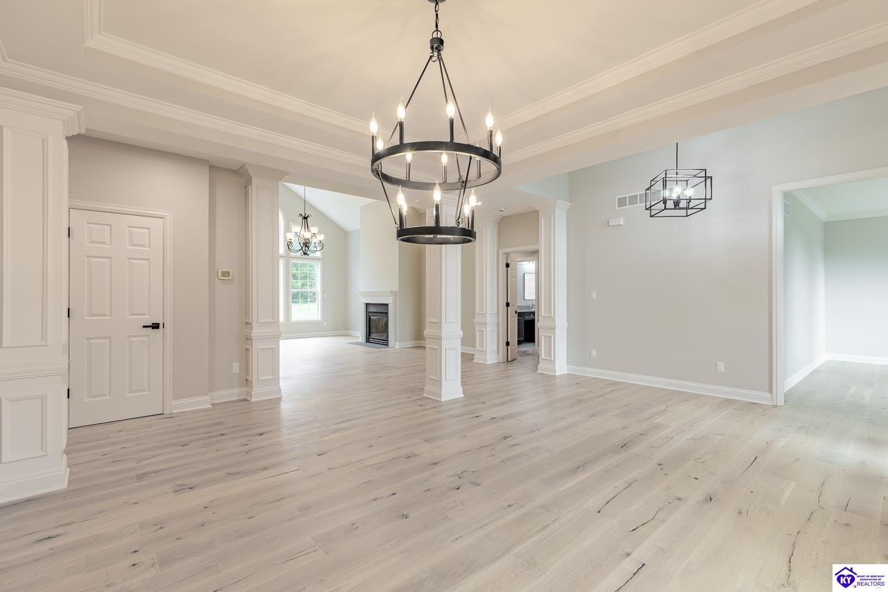 227 Evergreen Garden