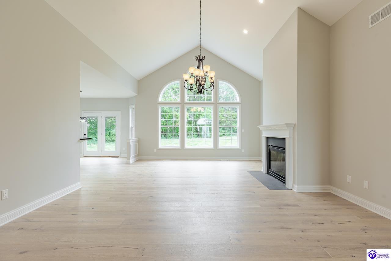 227 Evergreen Garden