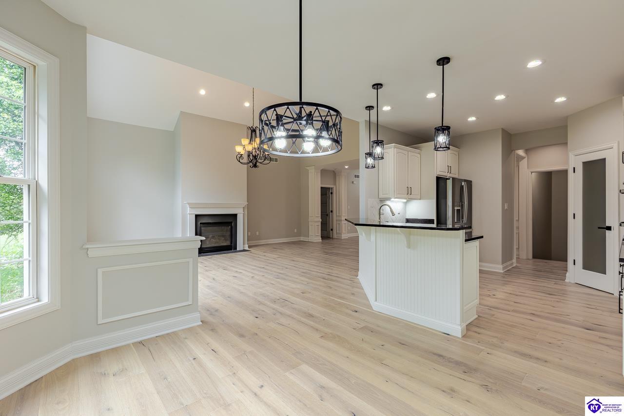 227 Evergreen Garden