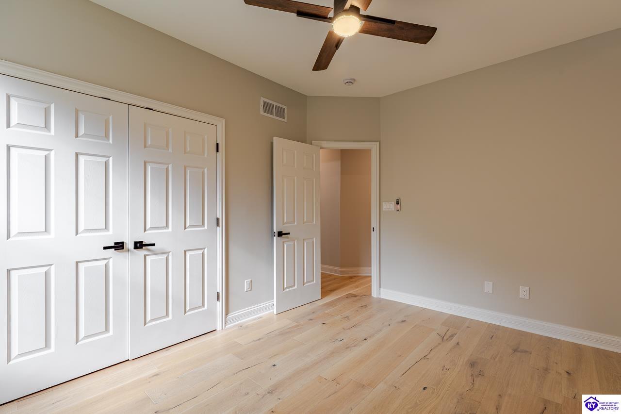 227 Evergreen Garden