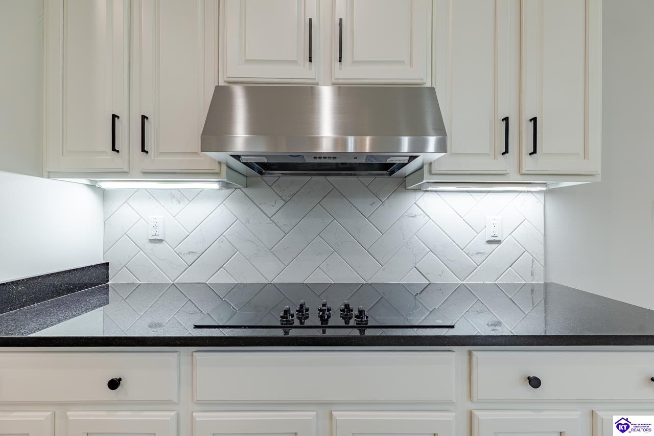 227 Evergreen Garden