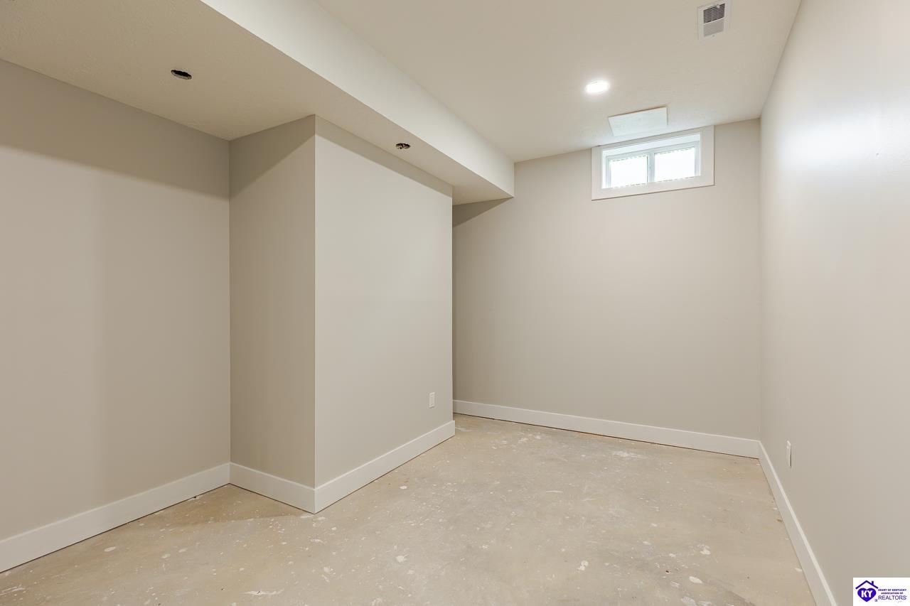 227 Evergreen Garden