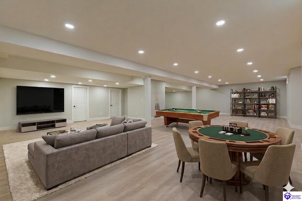 227 Evergreen Garden