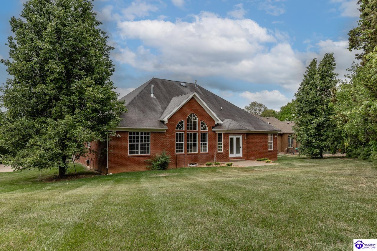 227 Evergreen Garden