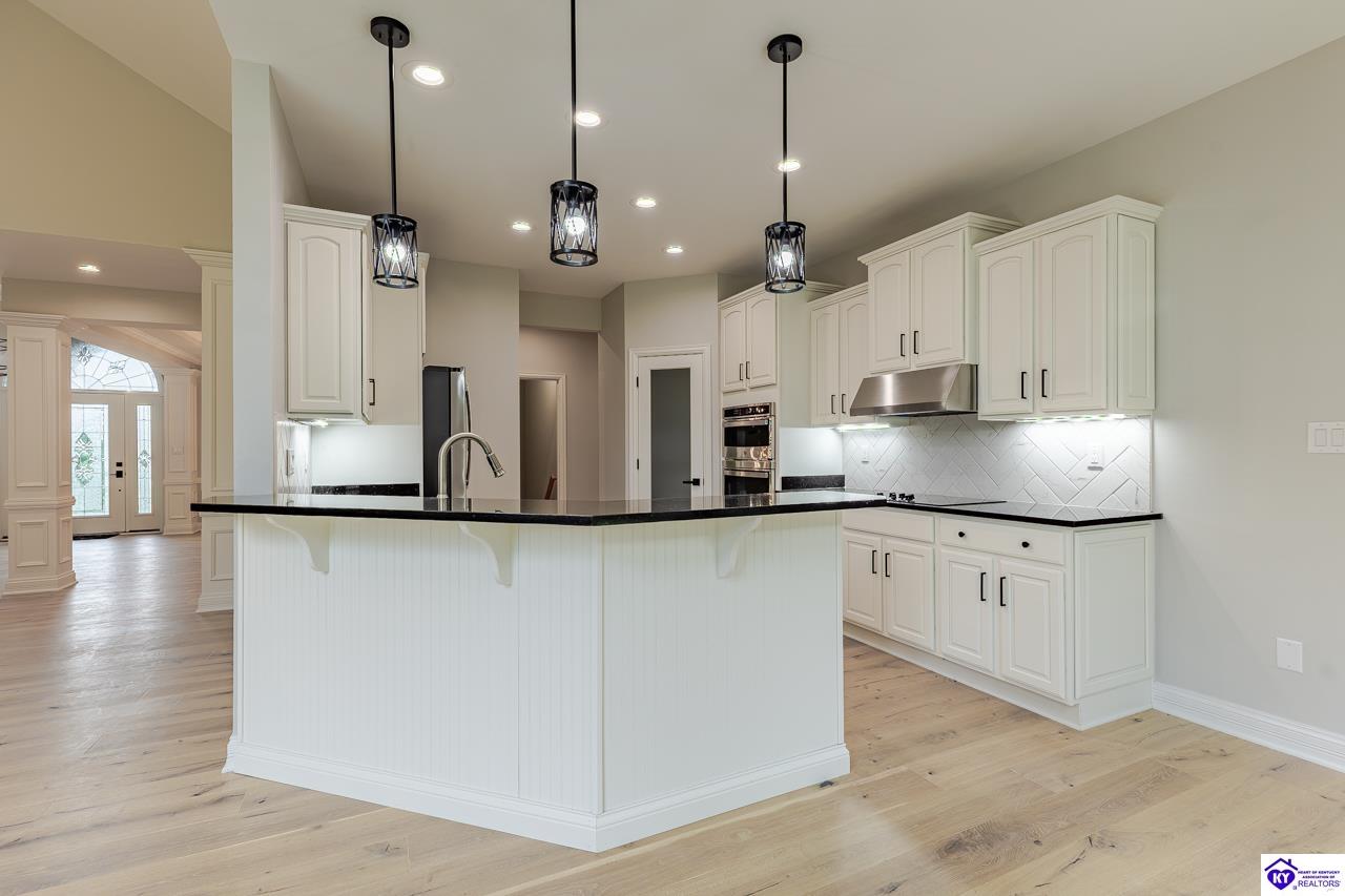 227 Evergreen Garden