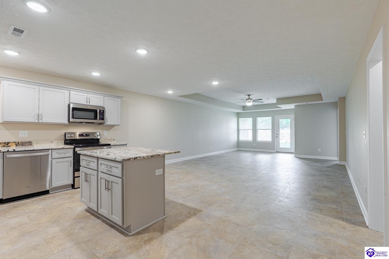 305 Breckinridge Circle