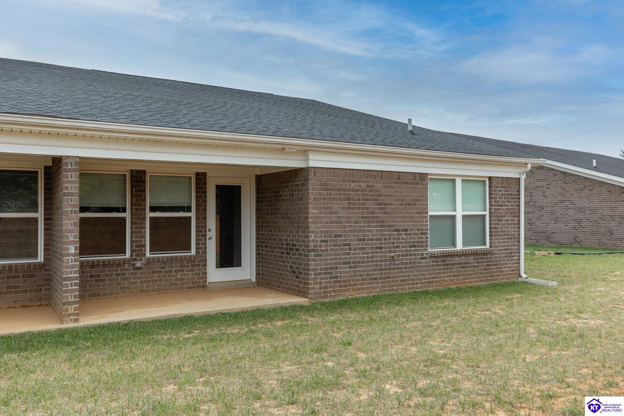 305 Breckinridge Circle