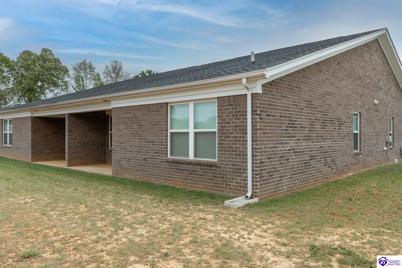 305 Breckinridge Circle