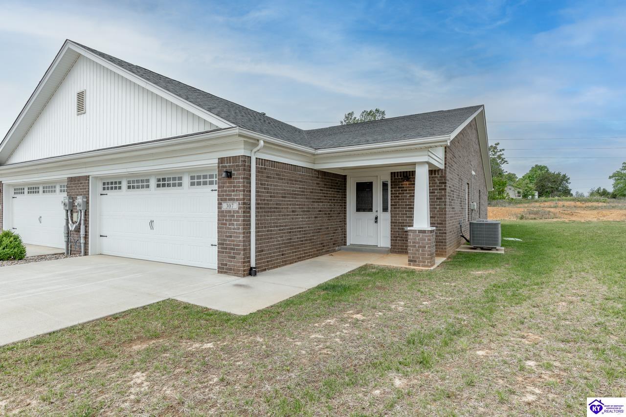 307 Breckinridge Circle