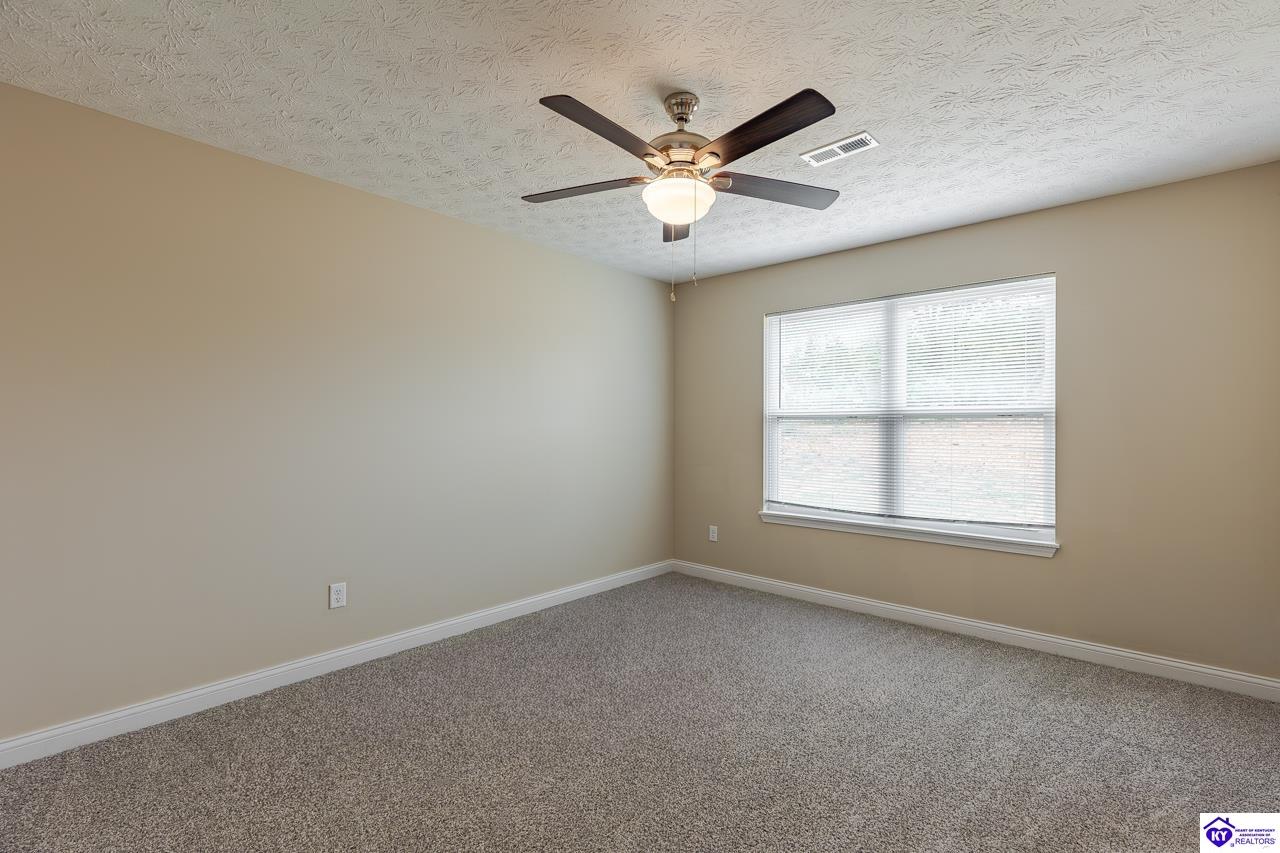 305 & 307 Breckinridge Circle